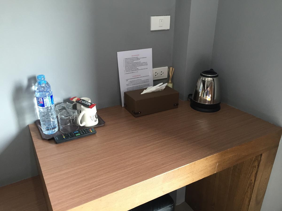 Hobby Hotel Uttaradit Esterno foto